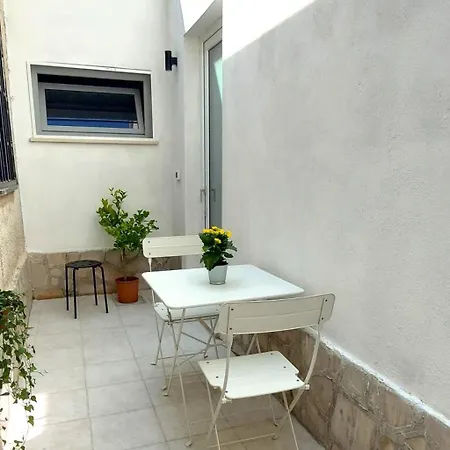 Solaria Gæstehus Bari